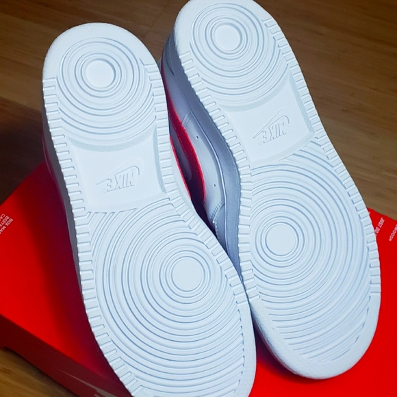 Nike Court Vision Mid Sneaker - Picture 5 of 9